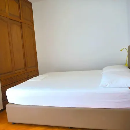 Astoria Apartment